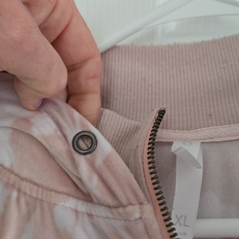 LuLaRoe Cozy Bethany Velour Sweatshirt/Cozy JAX Sweatpants Set - Picture 11 of 16